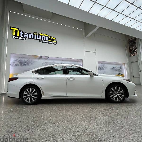 Lexus ES 350 2019 1