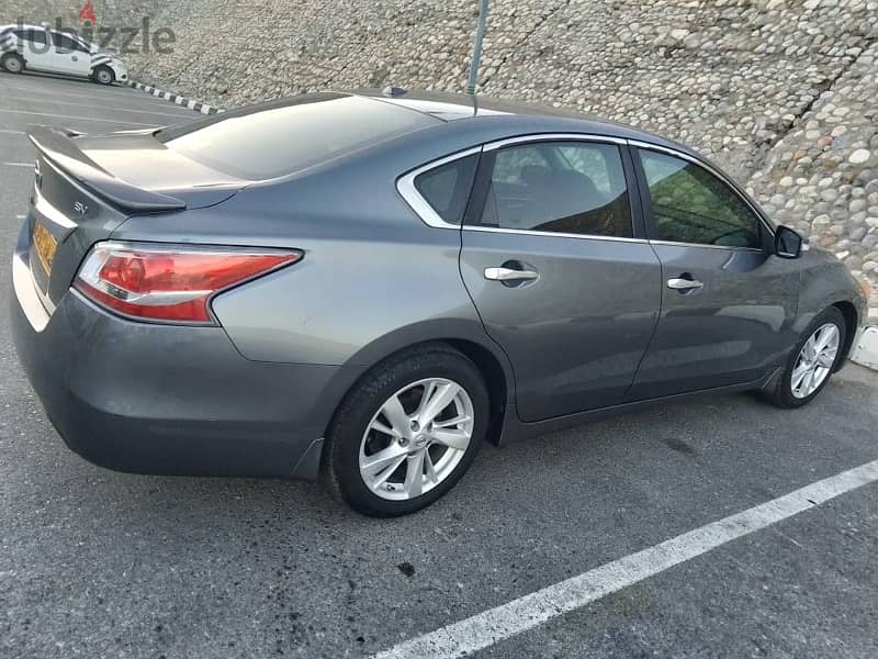 Nissan Altima 2015 american perfect condition 2