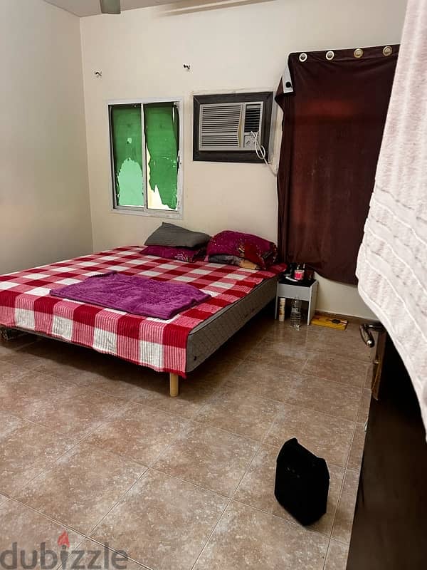 Single room for Ladies or couple 1