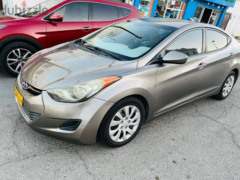 Hyundai Elantra 2013 1