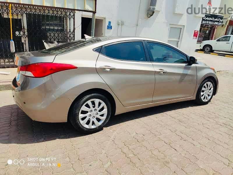 Hyundai Elantra 2013 8