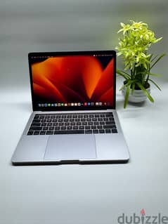 Macbook pro A1706 - 2017 , i7 7th , 16gb ram, 512gb ssd 0