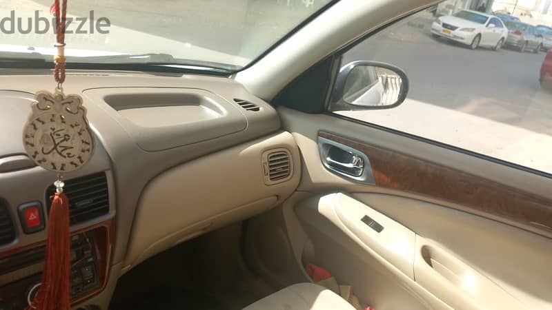 Nissan Sunny 2010 2