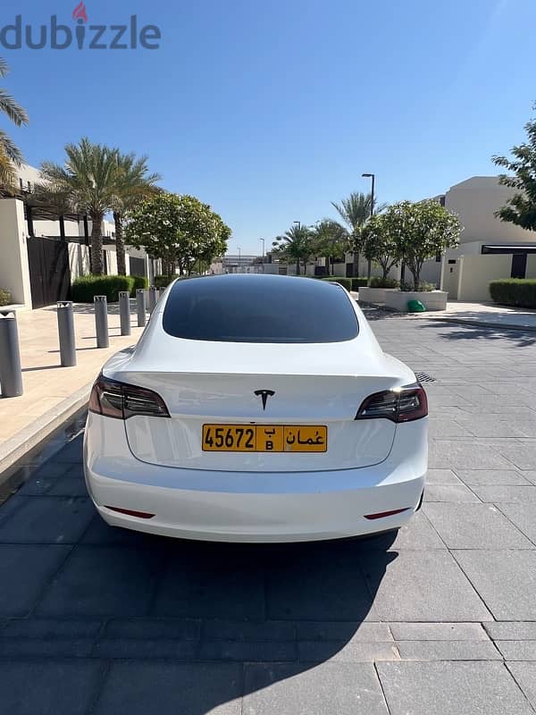 Tesla Model 3 2023 1