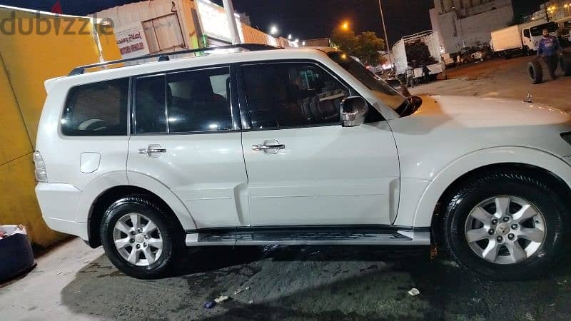 Mitsubishi Pajero 2010 1