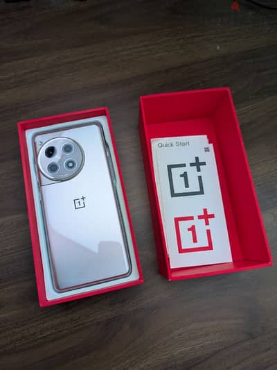 OnePlus 12r (ace 3) open box like new