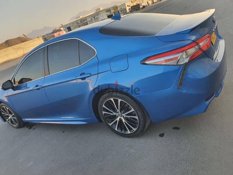 Toyota Camry 2019 5