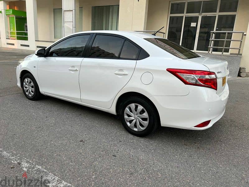 Toyota Yaris 2014. Gear automatic. Excellent condition 2