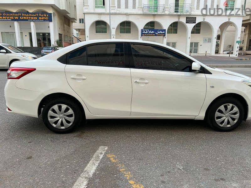 Toyota Yaris 2014. Gear automatic. Excellent condition 5