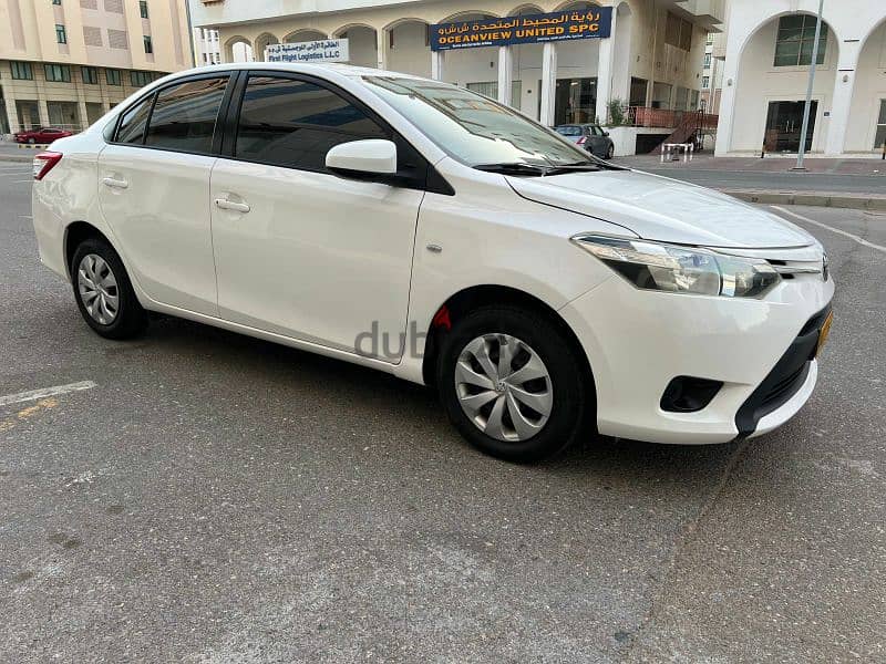 Toyota Yaris 2014. Gear automatic. Excellent condition 6