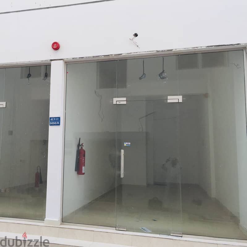 Shop for rent in Alkhoudh6 محل للإيجار في الخوض٦ 2