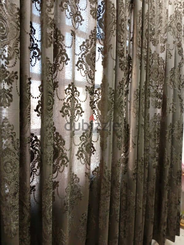 curtain 0