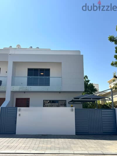 4+1 VILLA IN GHALA (sdqjhed)