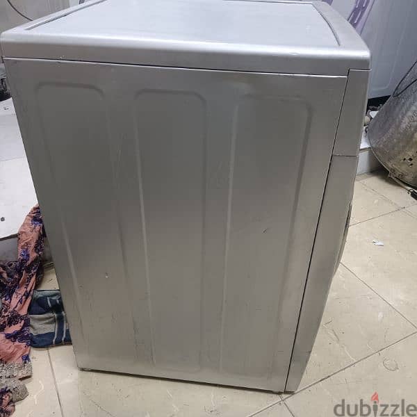 neat and clean Automatic washing machine available 2