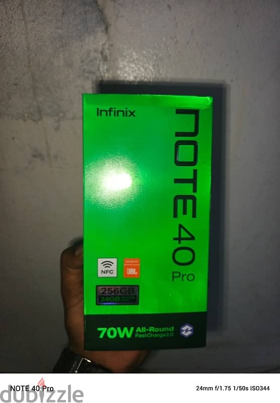 Infinix note 40pro with box charger and 10 month warranty 3