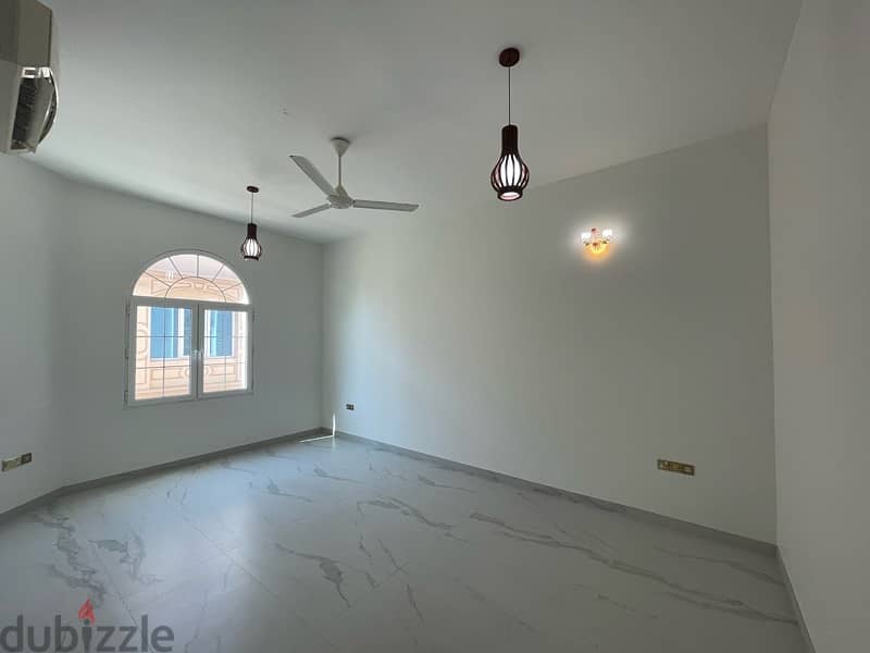 ADV156*beautiful 5BHK villa for rent in azaiba 10