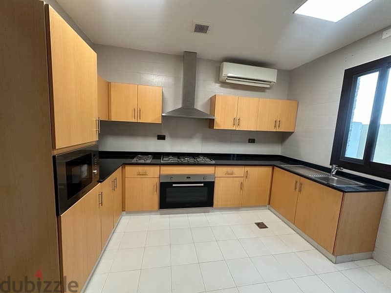 5+1 BD |  townhouse | Qurum 1