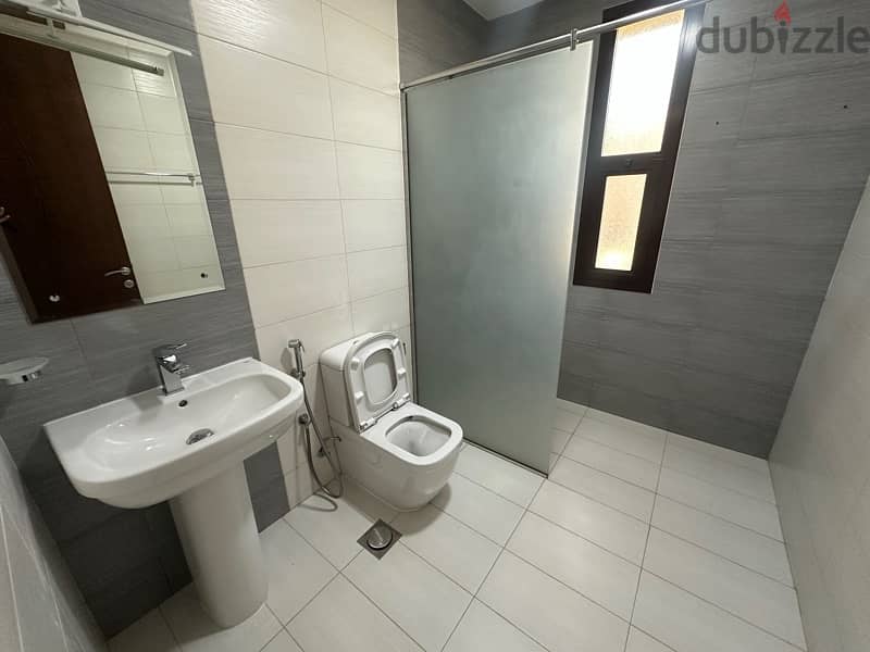 5+1 BD |  townhouse | Qurum 8