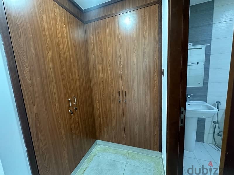 5+1 BD |  townhouse | Qurum 9