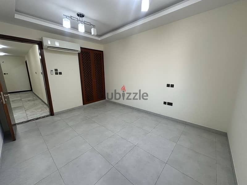 5+1 BD |  townhouse | Qurum 12