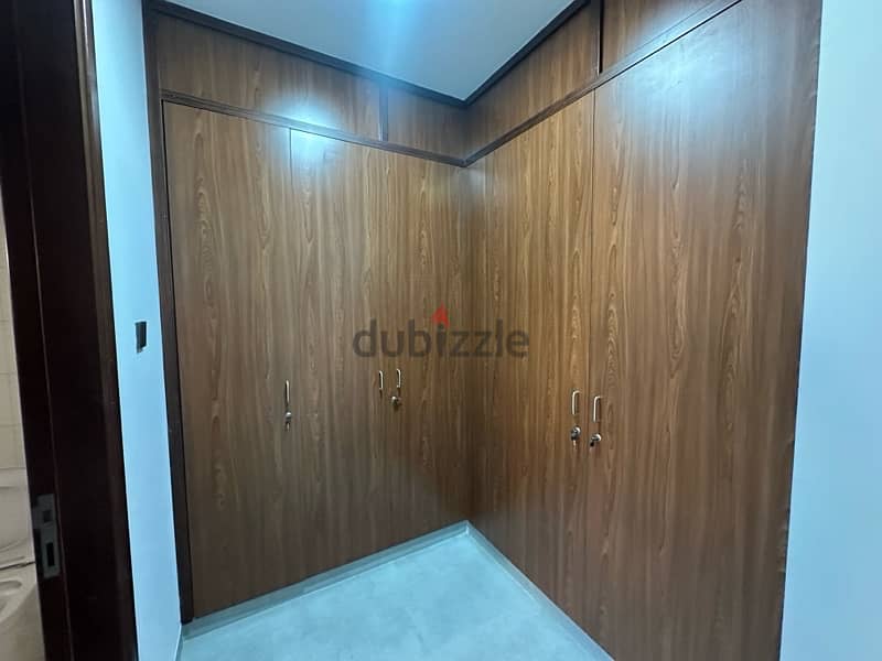 5+1 BD |  townhouse | Qurum 17