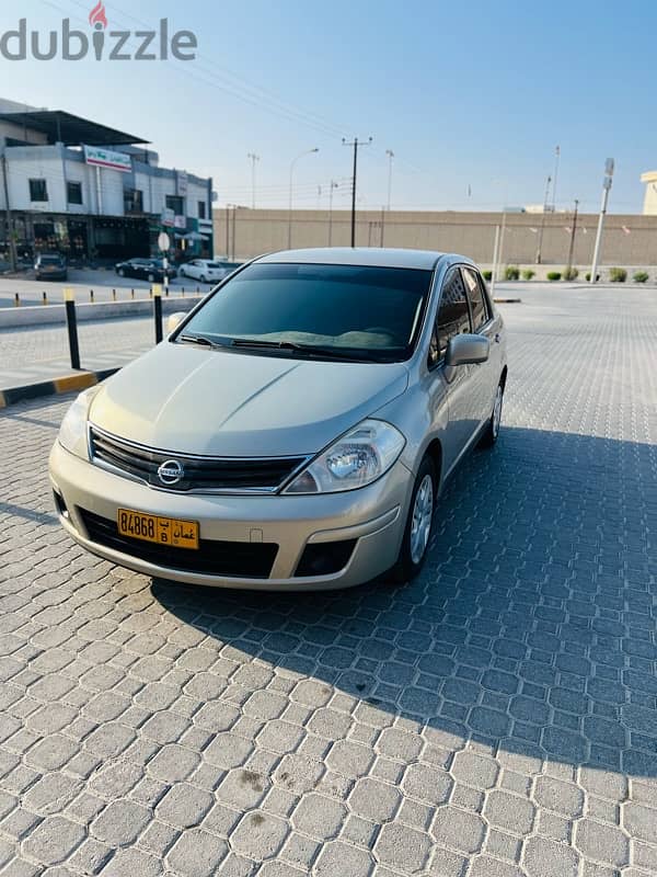 Nissan Tiida 2011 0