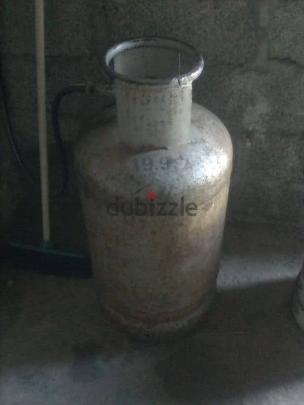 Gas cylinder 0