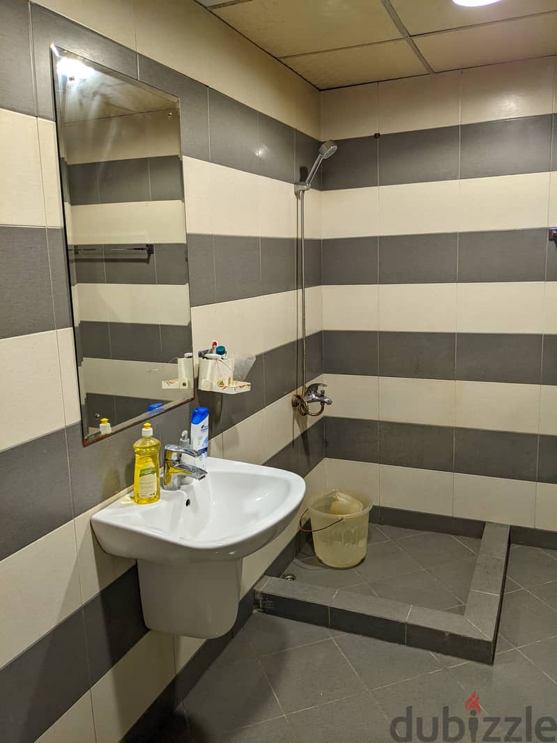 Furnished Room with attached bath ;EXECUTIVE Working Bachelors 3