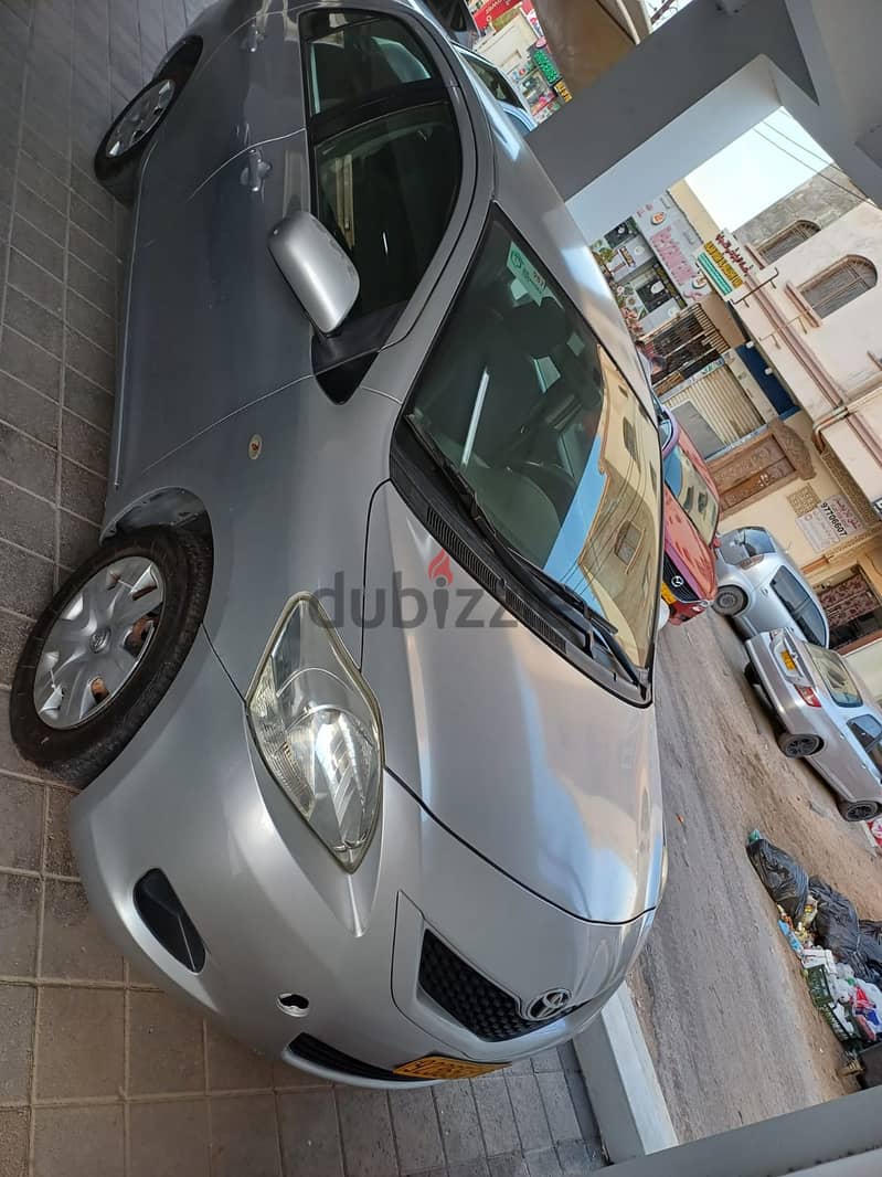 Toyota Yaris 2011 Automatic 4