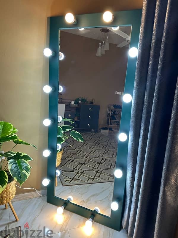 Long Light Mirror With Table  مرايا مع طاوله 2