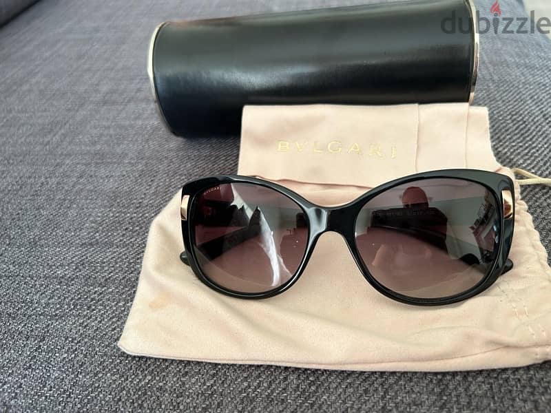 woman Bvlgari sunglass 0