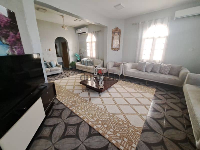 Nice house near souq Al khoud 3 levels 14