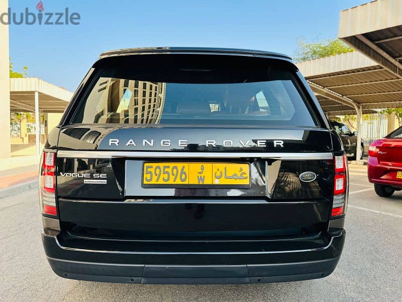 Land Rover Range Rover Vogue SE 2017 Model 4