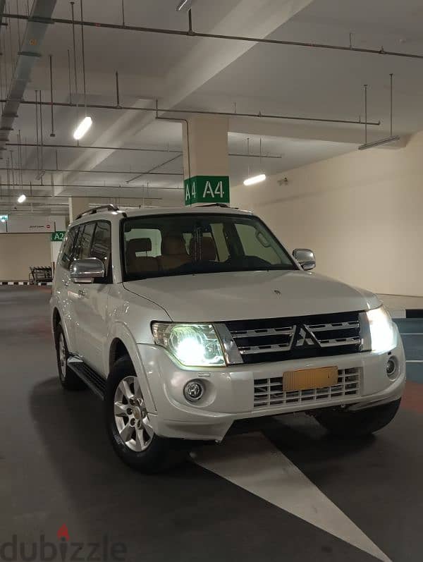 Mitsubishi Pajero 2014 1