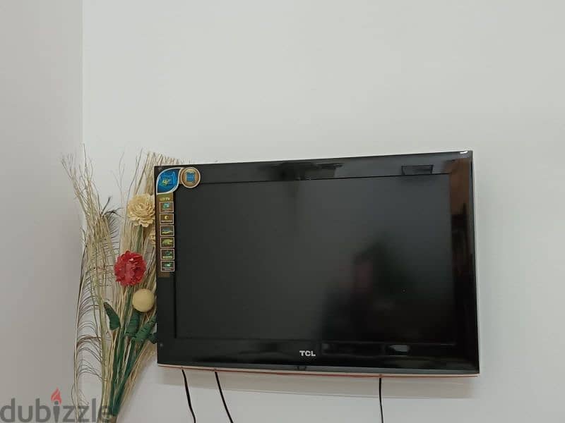 TLC 32" LCD TV 0