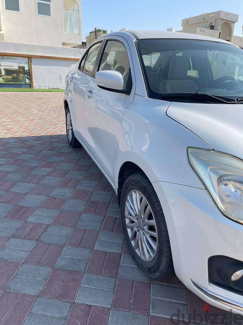 Suzuki Dzire 2018, white, one owner 1