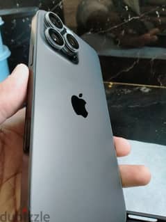 iPhone 16 Pro Max Black Titanium 0