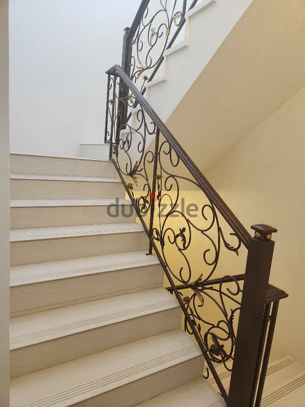 villa for rent in Al Khoud Souq 3