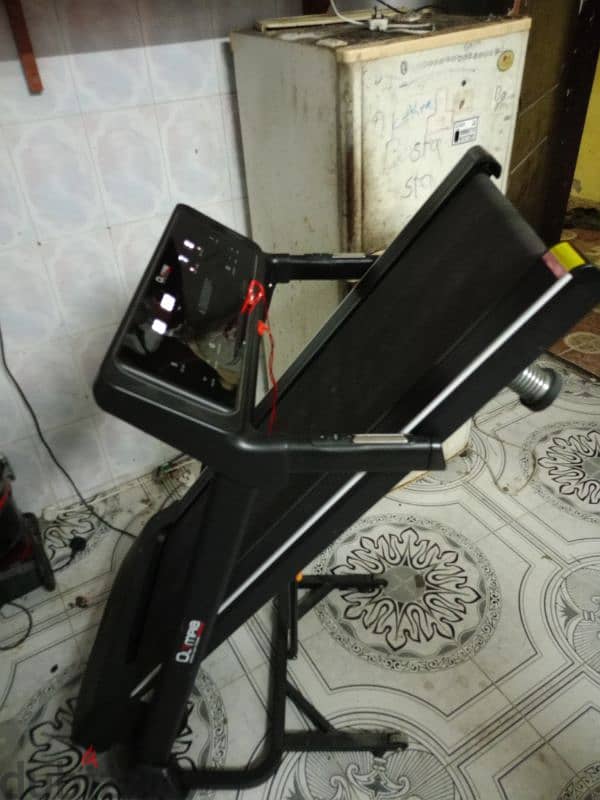 Treadmill machine just like new for sale 3