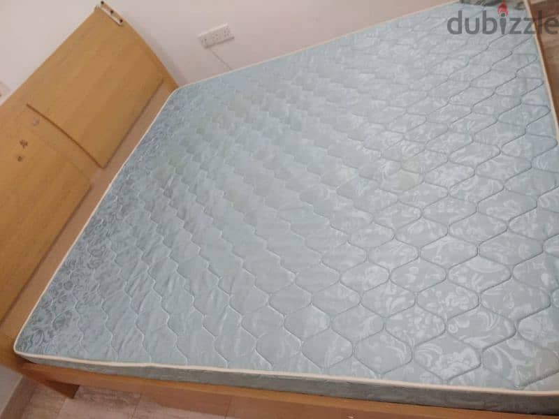 Folding  mattress 2 omr, raha mattress 5 other items inside 10