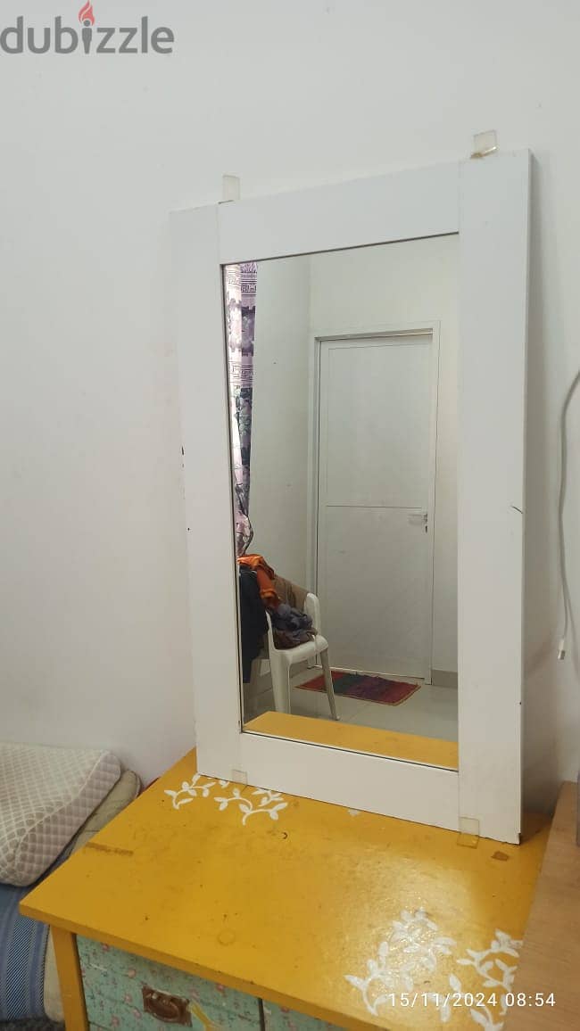 Office Chair ,Small Tabelwith Draw,Mirror 1