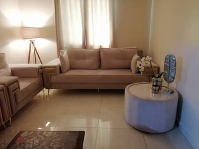 8-Seater Sofa Set with Center Table طقم كنب 8 مقاعد مع طاولة مركزية