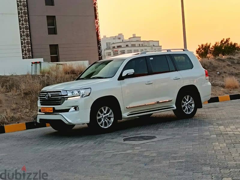 تويوتا لاند كروزر بهوان 2017  oman car VXE 5.7 0