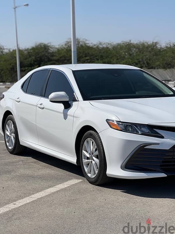 Toyota Camry LE 2021 2