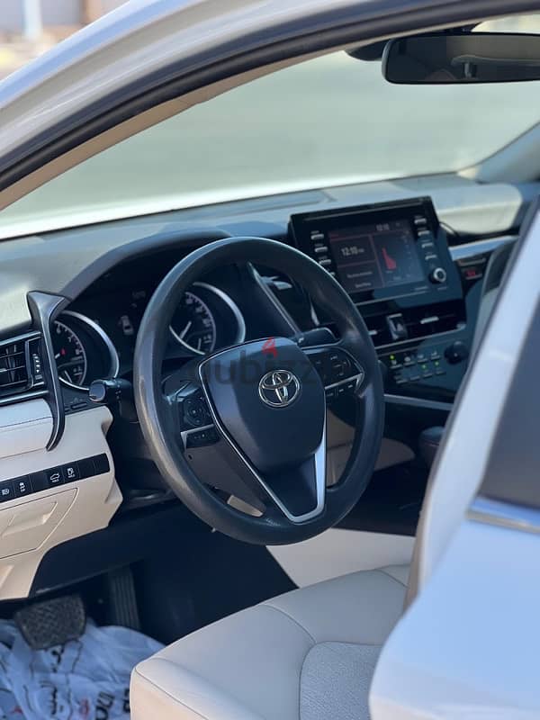 Toyota Camry LE 2021 5