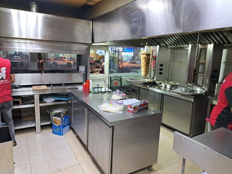 SALE OF A RESTAURANT IN AL AMERAT MAHAJ MAIN AREA 3