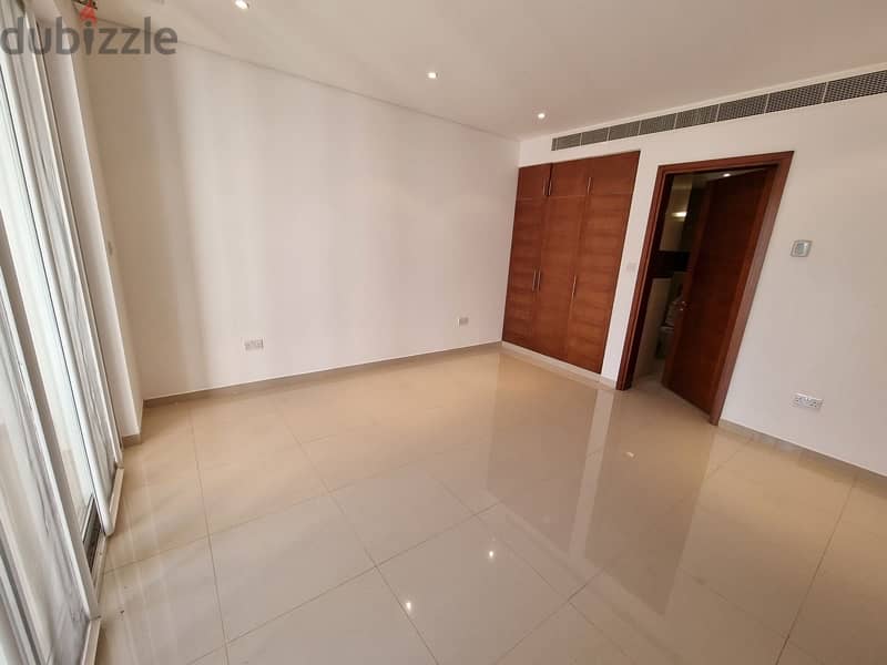 2 Bedroom Apartment for sale Al Mouj 7