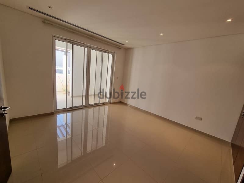 2 Bedroom Apartment for sale Al Mouj 9