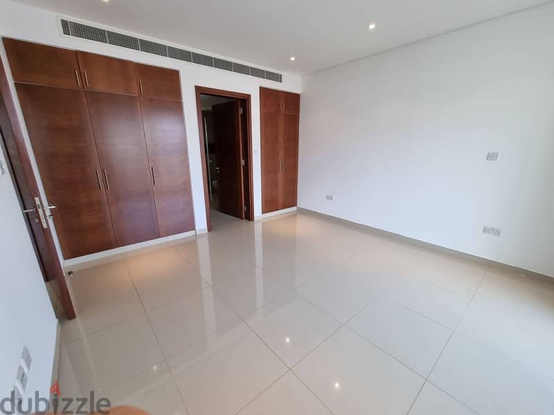 2 Bedroom Apartment for sale Al Mouj 10