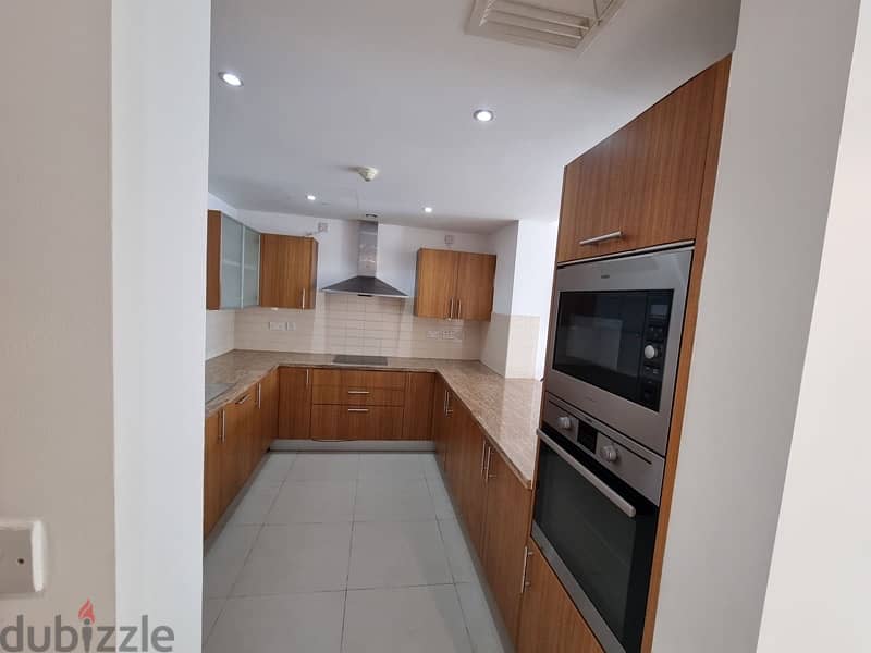 2 Bedroom Apartment for sale Al Mouj 12